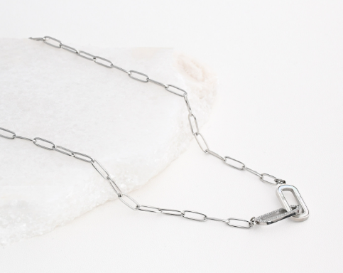 Steel necklace link intertwined