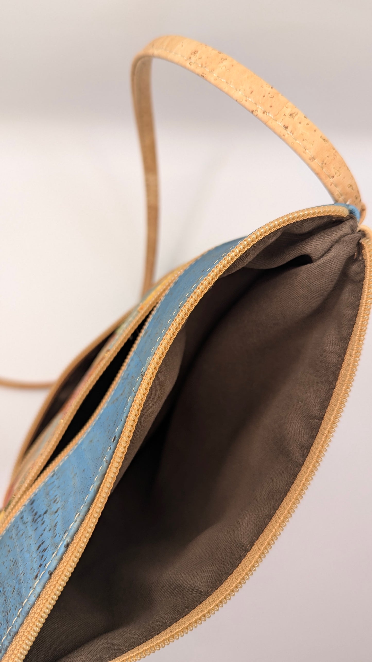 Elegance Cork Cross Body Bag (3 zippers)